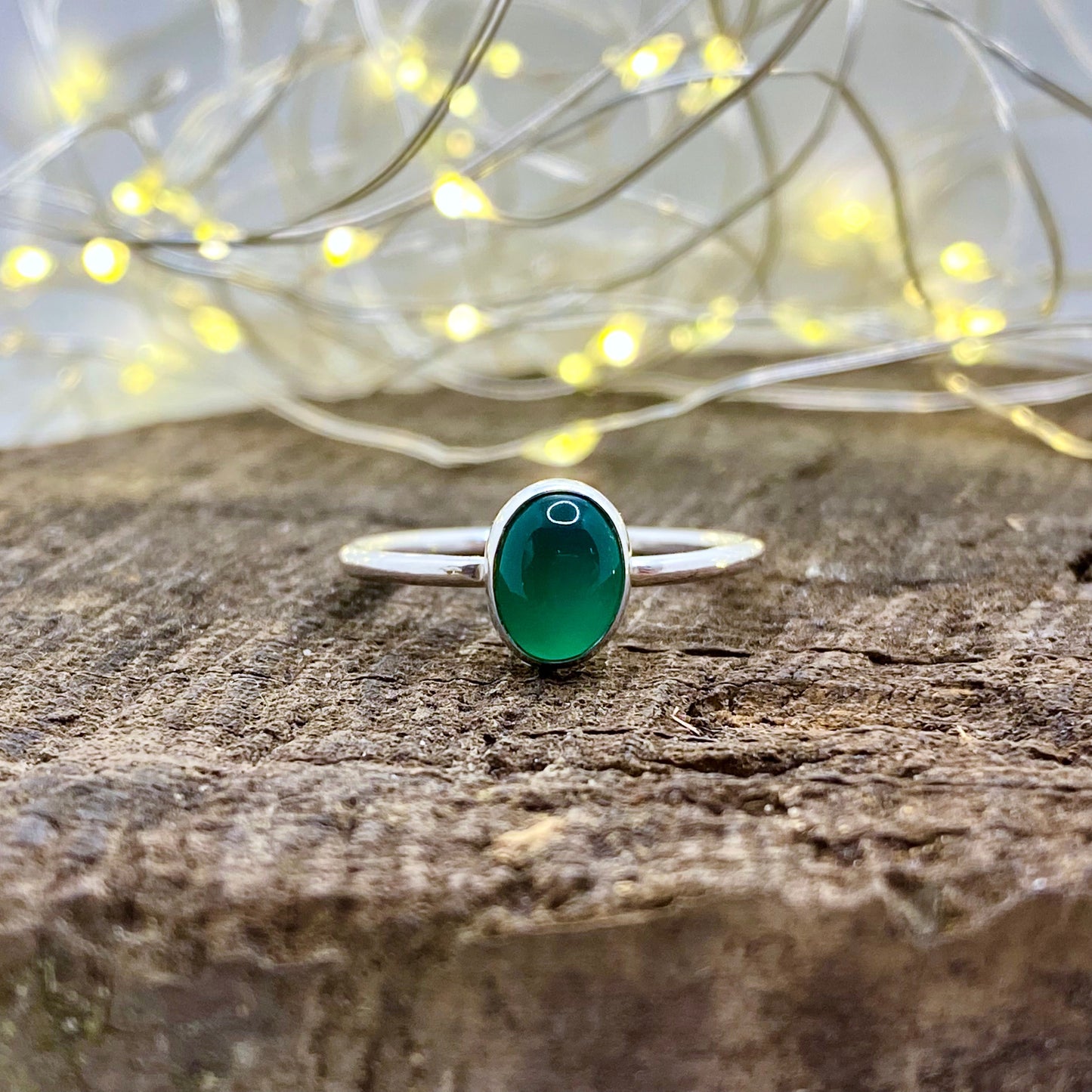 Green Onyx Oval Dainty Ring