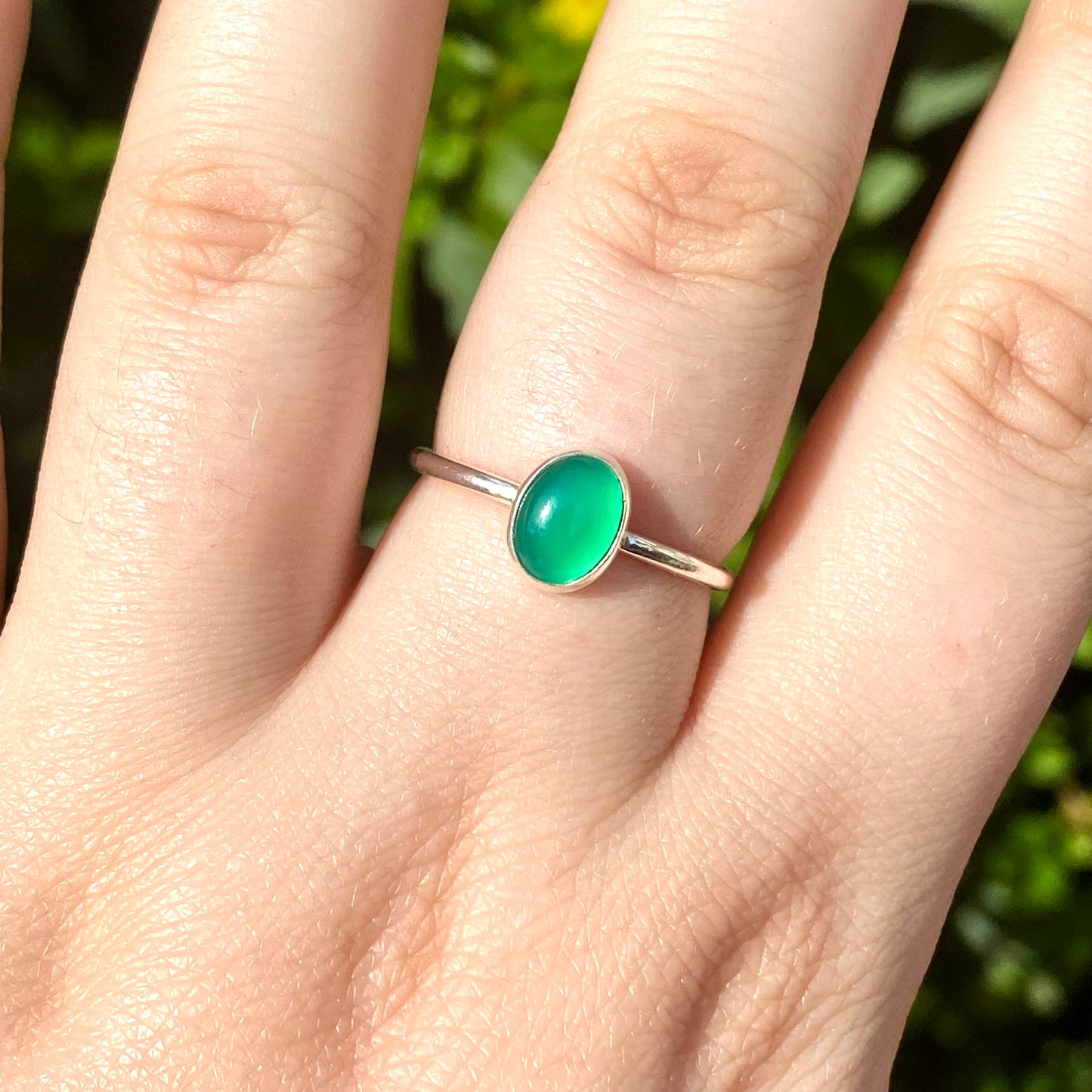 Green Onyx Oval Dainty Ring